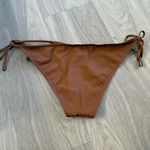 Babaton String Bikini Bottoms – Epicurean Brown – Size M – NWT Photo 4