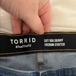 Torrid Women's Blue Sky High Skinny Premium Stretch Jeans Size 24T Photo 5
