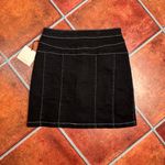 superdown NWT Exposed Contrast Stitch Stretchy Zip Front Mini Skirt Size M Photo 4