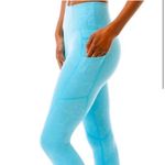 Zyia  Active Aqua Paradise Pocket Light N Tight Hi
Rise Capri Leggings Size 4 Photo 1