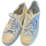 Superga White Canvas Silver Eyelet Detail 2750 Cotu Classic Size 7.5 Sneaker. Photo 1