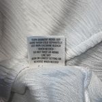 Francesca's small v Photo 6