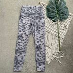 Varley Printed Cropped Leggings Size Small Photo 2