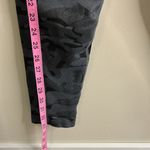 Zyia  Seamless Camo High Waist 7/8‎ Performance Leggings size large Photo 9