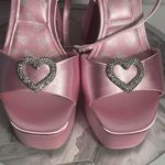 Barbie x ALDO Pink Satin Rhinestone Heart Platform Heels Size 8.5 NIB 2023 Photo 1