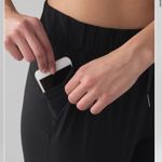 Lululemon On The Fly Pant *Woven 28" in Black (First Release) Women’s Size 4 Photo 2