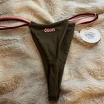 Boutine LA Bottoms Photo 0