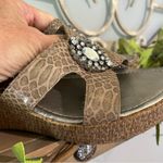 Yellow Box  Sandals Wedges Womens 7 Tan Rhinestone Photo 5
