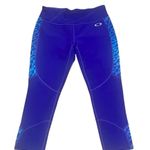 Oakley Women's Blue Capri Leggings Size S with Side Pattern Photo 6