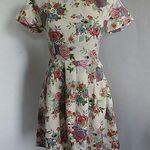 Forever 21  Women's Floral Dress Photo 0