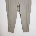 Modern Ambition Khaki Pull Photo 3