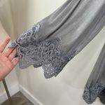 POL  Romantic Ethereal Lace Asymmetrical Tunic Top Size M Gray V-Neck Boho NWT Photo 5