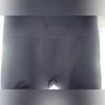 Lululemon  flo and go seamless cropped leggings size 6 in EUC Photo 7