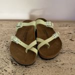 Birkenstock NWOB  MAYARI SANDALS Nubuck Leather - Faded Lime. EU 39. MSRP $139 Photo 14