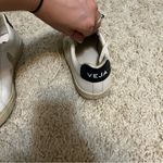 VEJA  Campo Sneaks Size womens 6 Photo 4