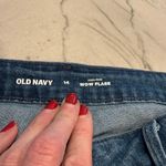 Old Navy  High-Rise Wow Flare Jeans Size 14 Medium Wash EUC Photo 3