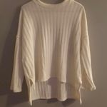 Heart and Hips EUC White Chenille Knot Sweater Photo 0