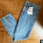 Vineyard Vines NWT Women's Blue Jeans Photo 0