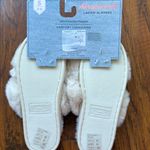 Aeropostale Slippers Photo 2