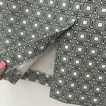 Amanda & Chelsea Vintage Stretch Pencil midi Skirt Size 4 black white Square Photo 5