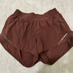 Lululemon Hotty Hot Short 2.5” Photo 0