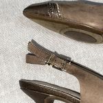 Dressbarn | Nanette Taupe Pointed Toe Slingback Heels | Size 7.5 Tan Photo 5