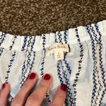 Hem & Thread NWOT  size small stretchy blouse Photo 2