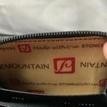 STONE MOUNTAIN BLACK LEATHER WALLET FLORAL EMBOSSED DOUBLE ZIP CLOSURE CLEAN Photo 9