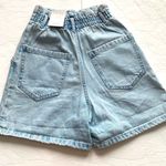ZARA  paper bag ribcage shorts Light wash women’s size 00 NWT High rise Photo 3