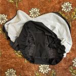 Lululemon  Grey Hotty Hot Shorts Size 6 Photo 3