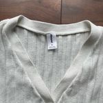 Abound  Long Sleeve Ribbed V-Neck Cropped Knit Top Size XL Photo 2