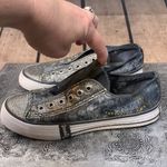 Ed Hardy Vintage  Low Top Sneakers in Silver Glitter Snakeskin Print Size 6 Photo 1