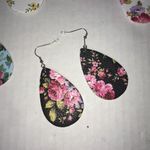 Floral Teardrop Earrings Faux Leather Set of 4 New Photo 4