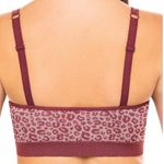 Kindly Yours caged v Photo 2