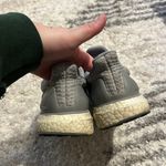 Adidas grey ultra boosts Photo 3