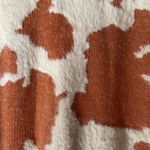 Simply Southern  Crew Neck Cow Patterned Long Sleeve Fluffy Sweater Size LARGE Photo 1
