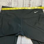 Nike  Wide Leg Black Capri. Size Small. Photo 6