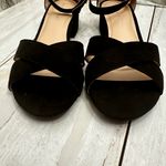 Kelly & Katie  Roseta Black Cross Strap Sandals Classic Square Heel Vacation Shoe Photo 1