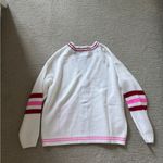 Fancy D Boutique White and Pink V Photo 3