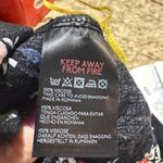 Urban Outfitters size S/P blue and red floral jumper Photo 3