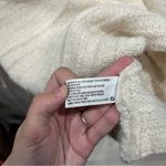 Universal Threads Universal Thread Ivory Puff Sleeve Sweater Crewneck Femme Photo 4