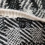 EXPRESS  Black & Ivory Buffalo Check Crewneck Wool Blend Sweater Size Small Photo 5