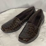 Easy Street  Womens Brown Crocodile Flex Stitch Comfort Loafer Wedge Flats 10 W Photo 2