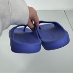 Oofos Ooriginal Recovery Sandals in Blue Size 8 Photo 3