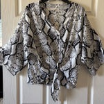 Peach Love California Snake print kimono top Photo 0