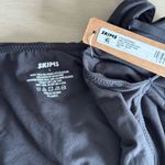 SKIMS NWT  Fits Everybody Cami Thong Bodysuit large onyx Photo 4