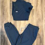 FIGS  scrub set  Photo 0