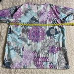 UA Scrubs Floral Abstracts Print Women's 2 Pocket V Neck Top L Large Purple Photo 3