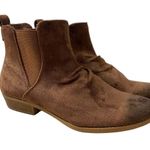 Very G The Buckle  Cognac Brown Ankle Chelsea Boots 8US Medium Women’s Soft Suede Photo 1