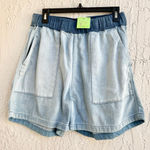 Bermuda Closed Elastic Waistband Laila Pull On Shorts Denim Blue Women's Large Photo 2